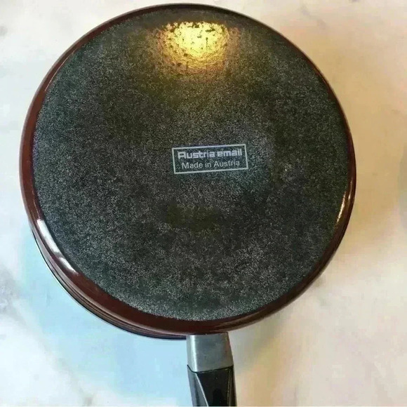 Beautiful vintage brown striped enamelled cookware from Austria  Email - Picture 5 of 7